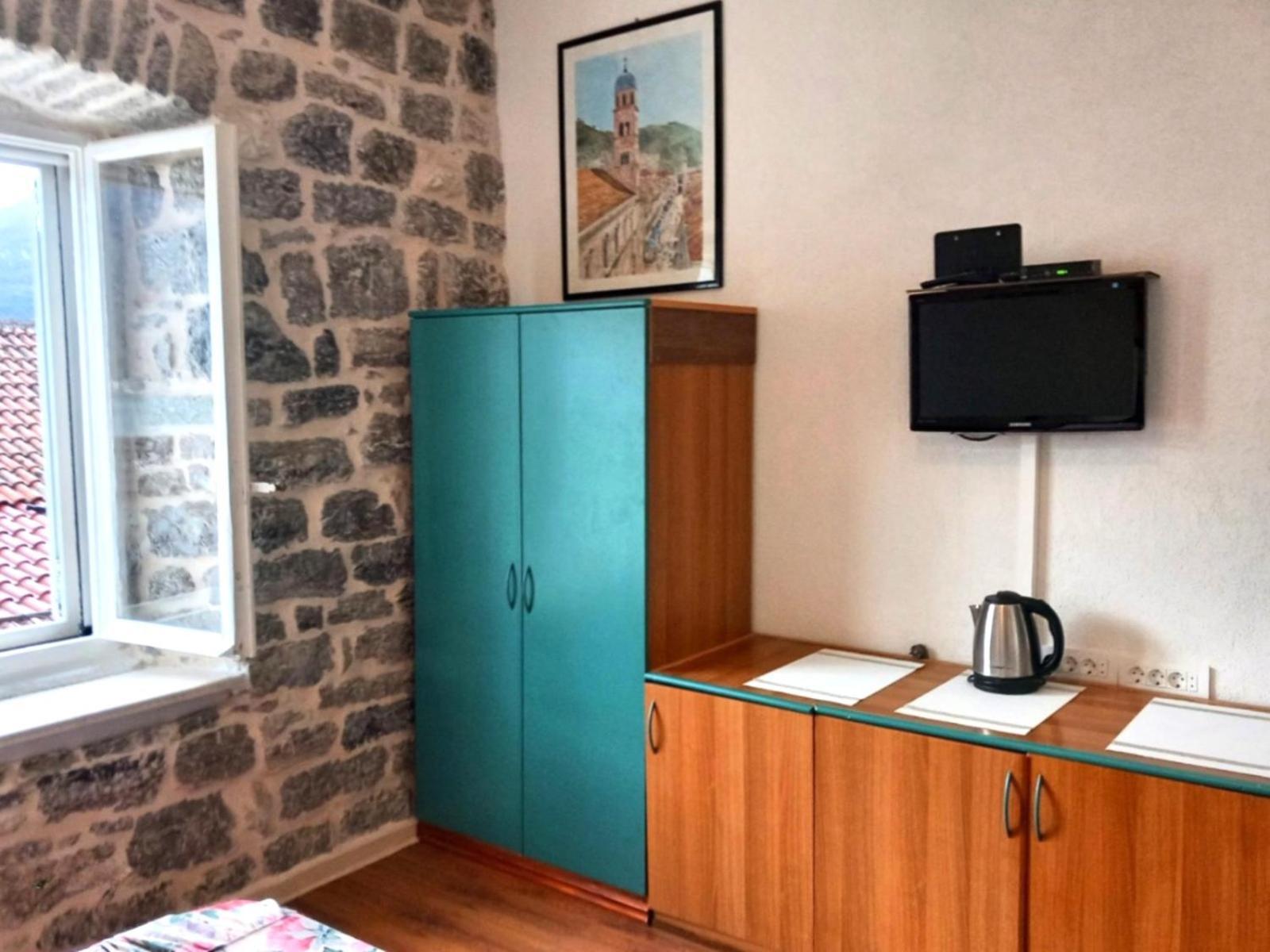 Bluemarine Rooms & Apartments Пераст Экстерьер фото